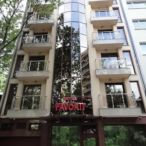 rezervați aici